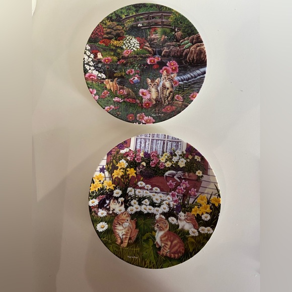 TWO Vintage Cat Collector Plates - Picture 3 of 6